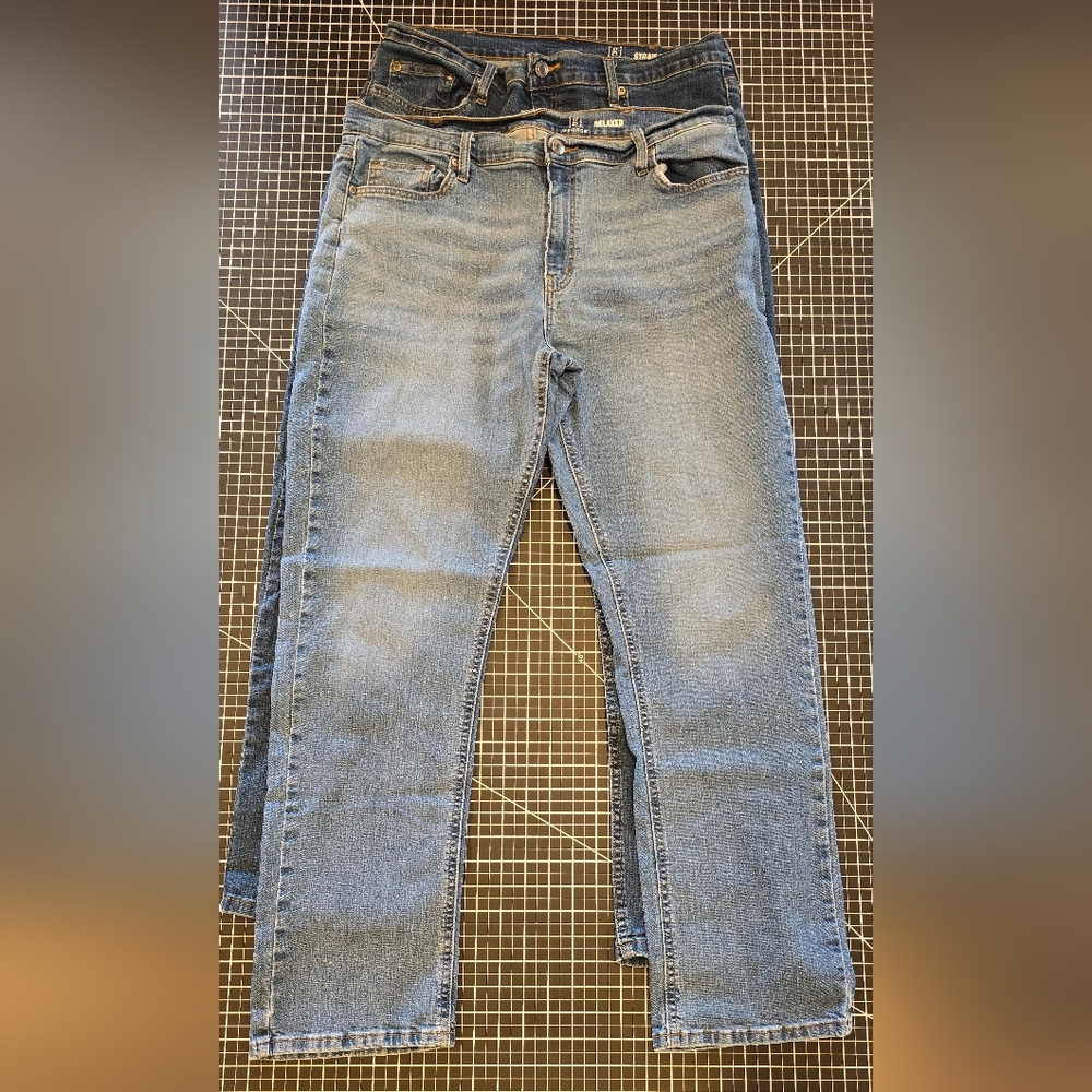 George Stretch Blue Jeans Size 36x32. Excellent choice for 38" waist.